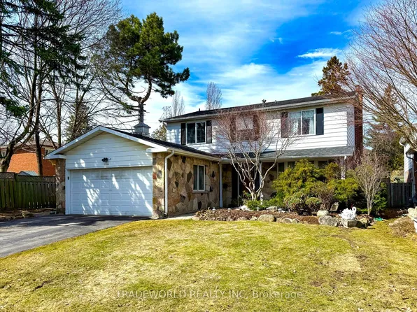 1924 Steepbank Cres, Mississauga, ON L4X 1T8