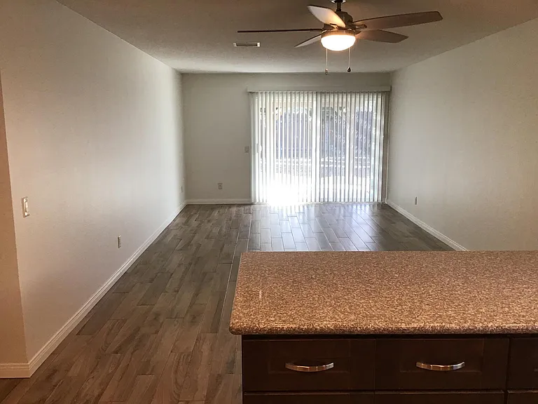 3759 Casheen Dr — Photo 12