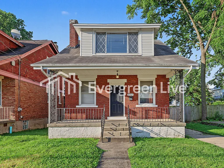 3717 Woodbine Ave — Photo 1