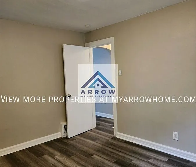 2537 Tyrell Dr — Photo 11
