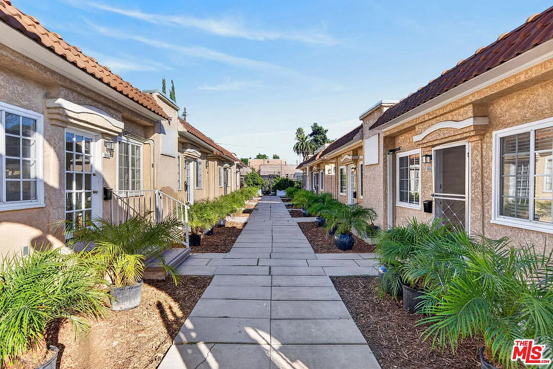1 bed, 1.0 bath, 550 sqft, $2,375 — Photo 3