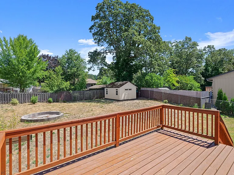 17714 SE Cook St — Photo 19