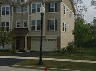 3469 Bradbury Cir, Aurora, IL 60504