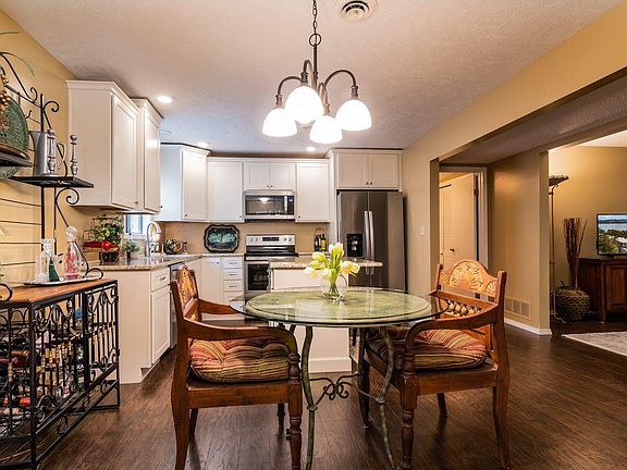 4th image of 6 Port Holiday Dr Unit C