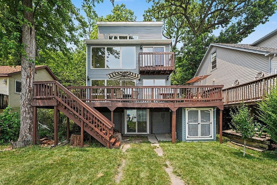 1st image of 8331 Lake Shore Dr
