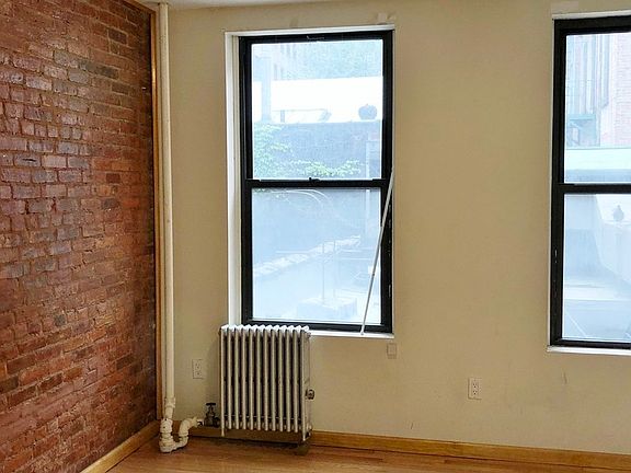 5th image of 1584 York Ave #22