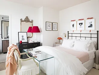 Rented by The Marketing Directors (Arias)