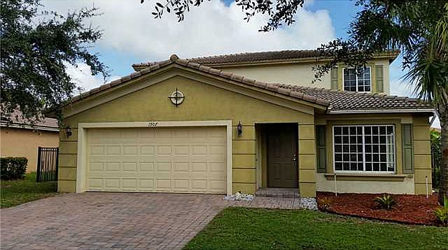 1st image of 1907 SW Newport Isles Blvd