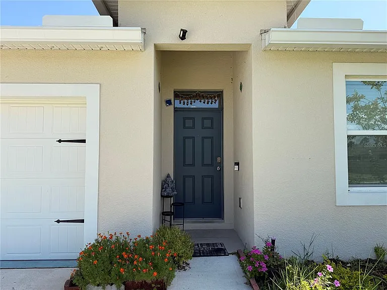 2250 Hidden Palm Dr — Photo 4
