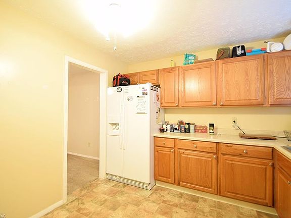 5th image of 5587 Treetop Ct #141