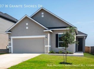 207 Granite Shores Dr, Boerne, TX 78006