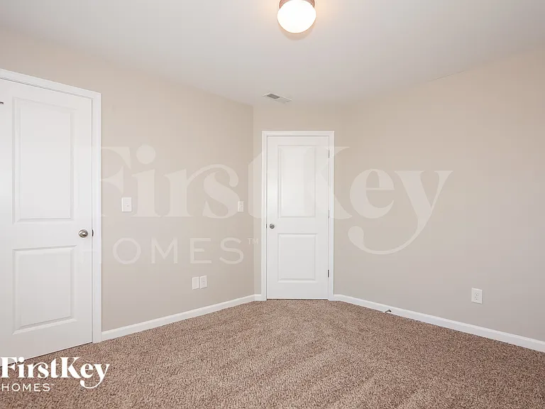 19017 Park Terrace Ln — Photo 11