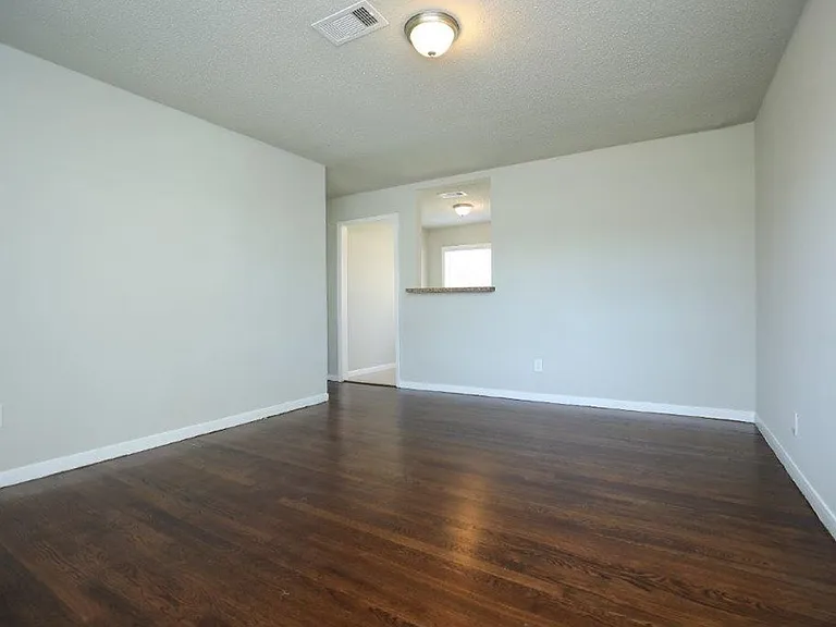 10322 Cathedral Dr — Photo 10