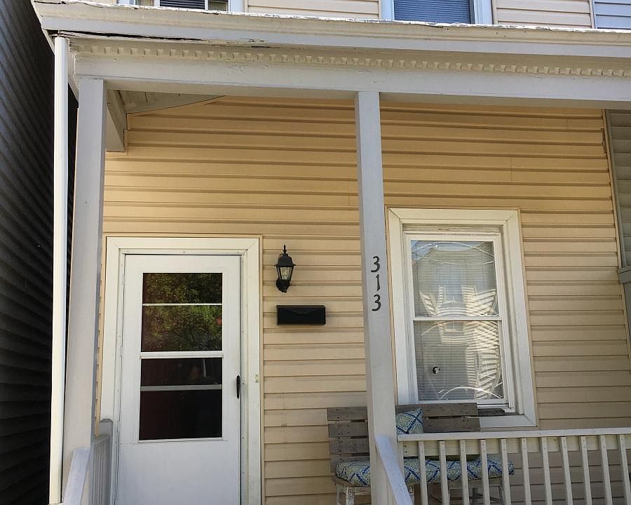 1st image of 313 S Cherry St