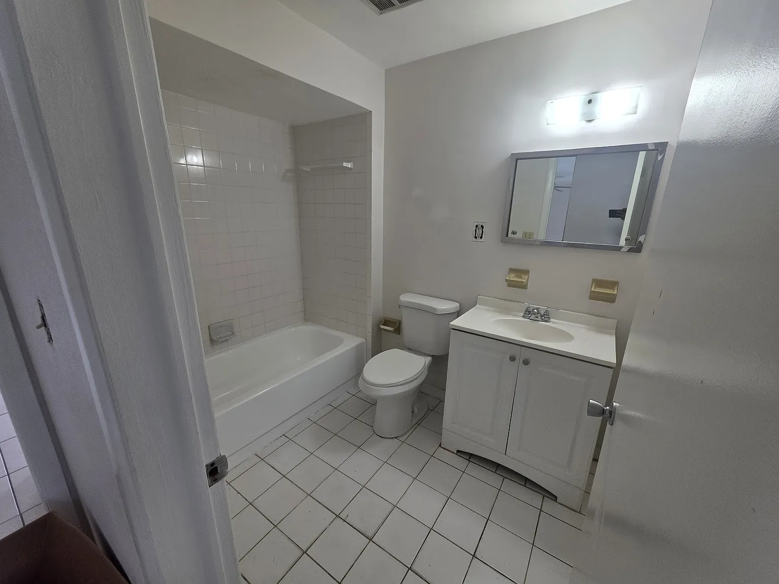 2 bed, 1272 sqft, $1,550 — Photo 4