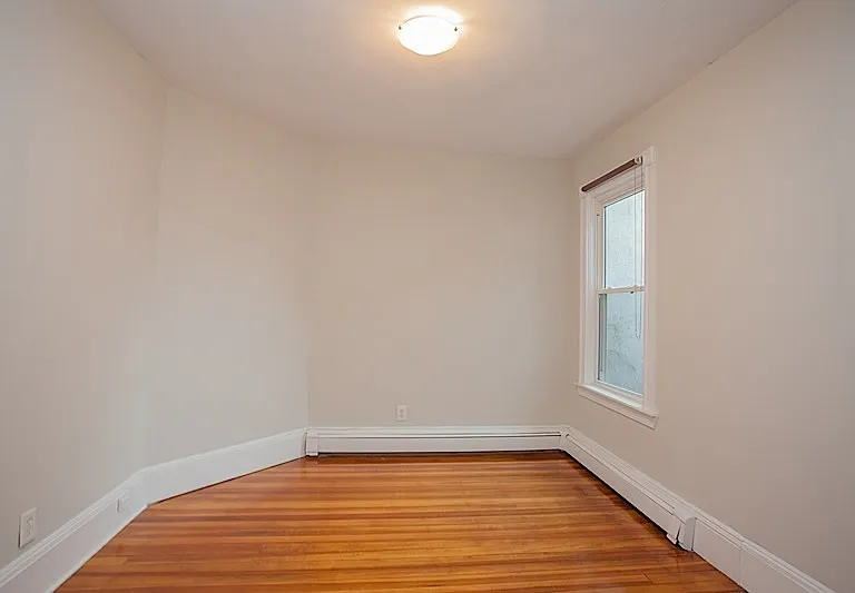 200 Harvard St — Photo 4