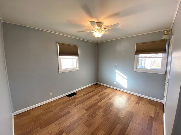 4th image of 811 W Purtscher Dr