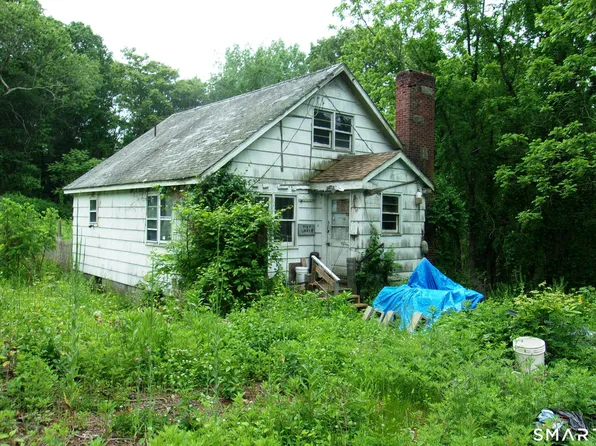 7 River Drive, Ledyard, CT 06335