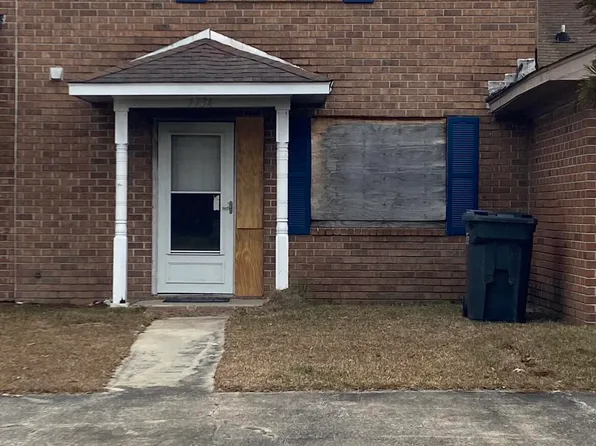 7734 Suzanne Dr, North Charleston, SC 29418