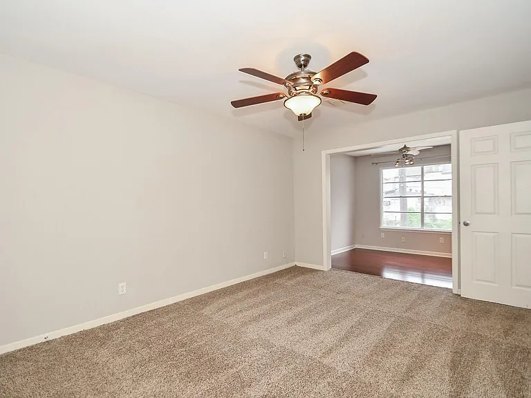 3010 Helena St — Photo 24