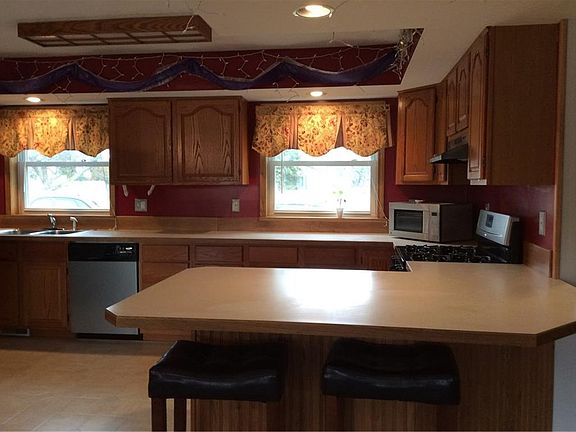 4th image of 212 Gate House Trl