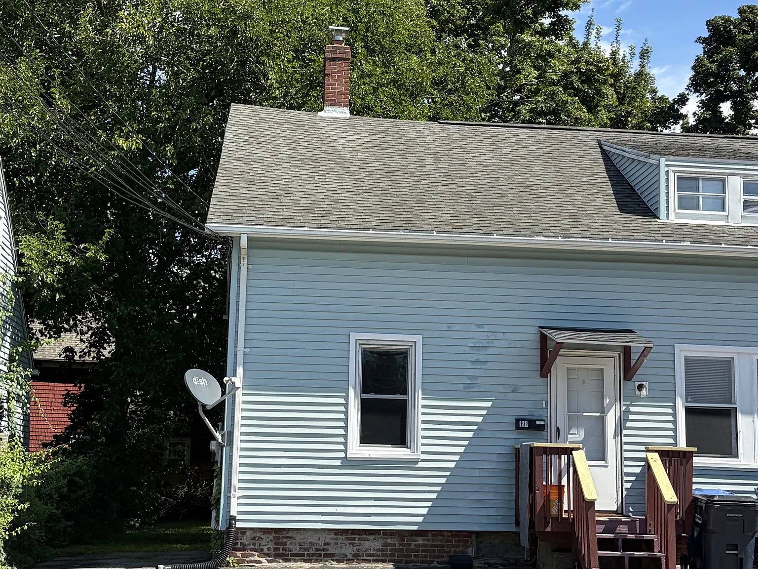 3 bed, 1.5 bath, 950 sqft, $1,675 — Photo 2
