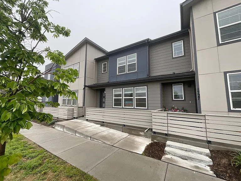 1721 Rose Quartz Hts — Photo 2