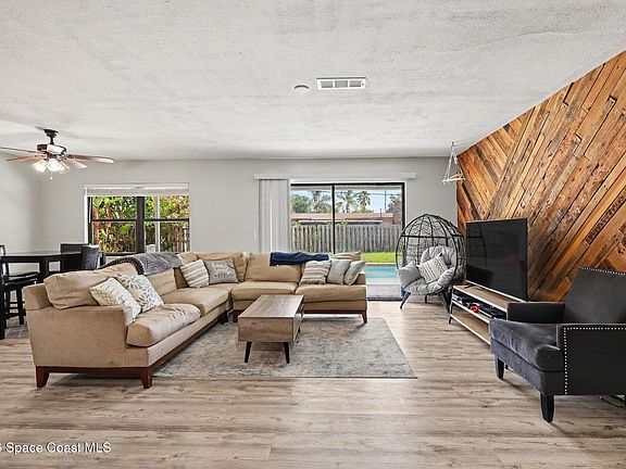 5th image of 1088 Basque Dr