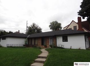 1120 Oregon Trl, Omaha, NE 68131