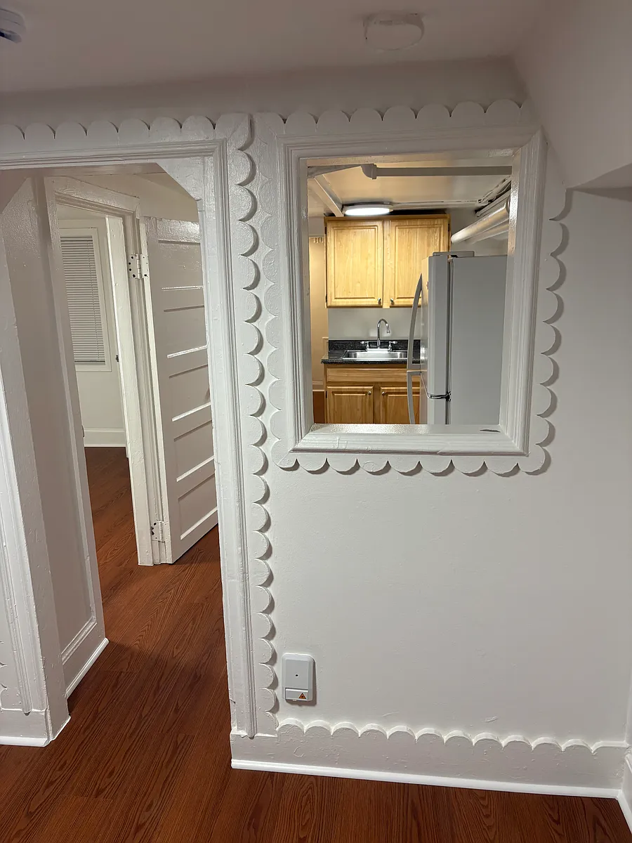 Building Photo - 1507 Park Rd NW #B2