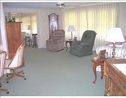 2nd image of 2243 Evergreen Cir