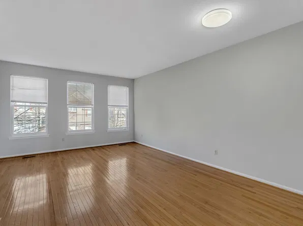 487 Fort Hill Cir, Fort Washington, PA 19034