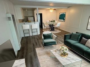 320 7th St APT 05, Seal Beach, CA 90740