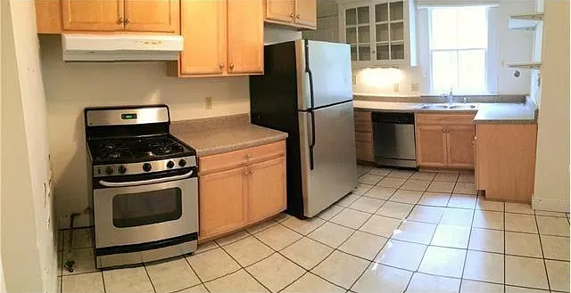 2229 Joseph St — Photo 5