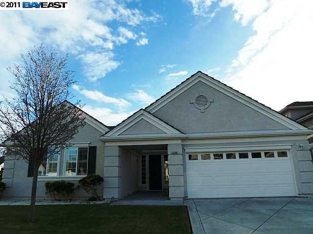 1st image of 33799 Heritage Ct