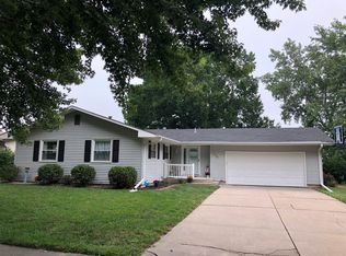 1328 Eastridge Dr, Seward, NE 68434