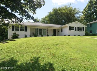 714 Waterford Rd, Windy Hills, KY 40207