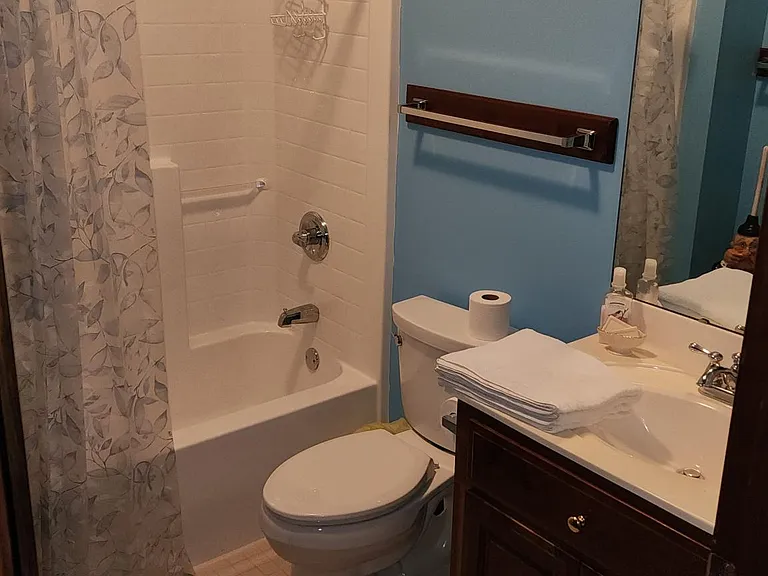 1810 Shady Grove Rd — Photo 20