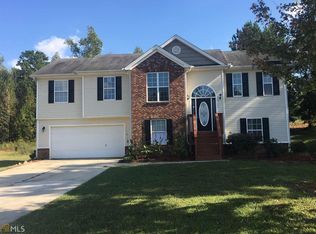 211 Rainbow Ln, Winder, GA 30680