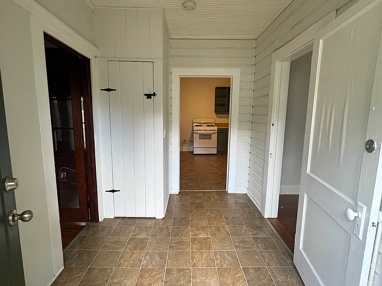 730 NE 10th Ave #C — Photo 13