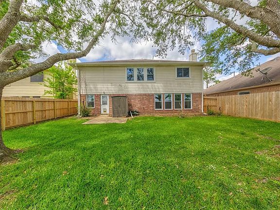 3rd image of 3111 Glenwood Dr