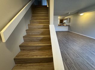 500 N Betty Jo Dr, Fayetteville, AR 72701