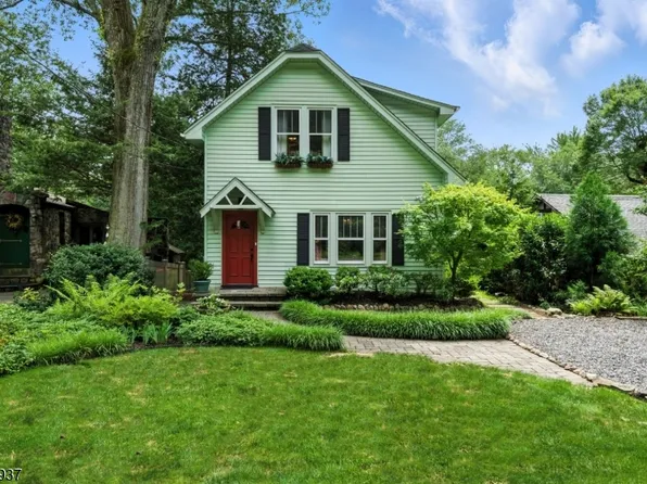 17 Rockaway Dr, Boonton Twp., NJ 07005
