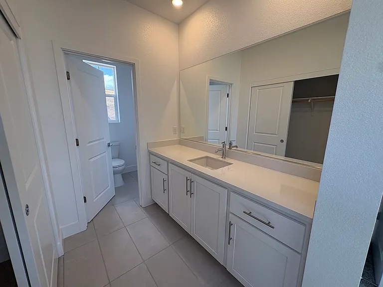 7966 Lamplight Dr — Photo 12