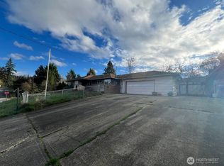 502 17th Ave SW, Puyallup, WA 98371