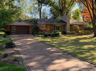 2705 Horseshoe Blvd, Westlake, OH