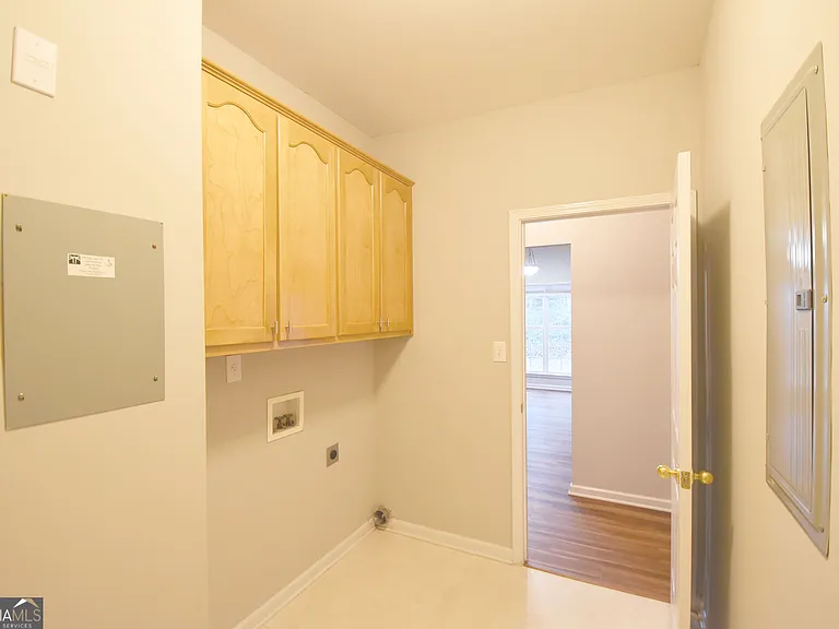 219 Turnbridge Cir — Photo 31