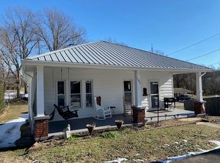 105 S 9th St, Central City, KY 42330