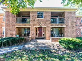 5924 Cove Landing Rd APT 301, Burke, VA 22015