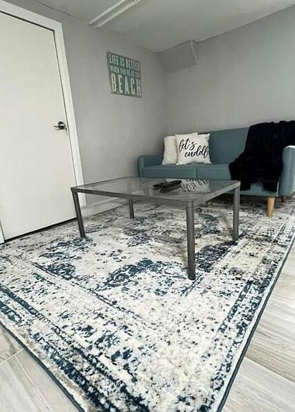 Toronto House for rent - 2 Bedrooms — photo 12